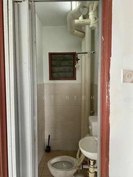 Service Residence for Sale at Serviced Residence @ Pelangi Damansara Sentral - KAT NEOH - Bathroom - PropertyGuru.com.my