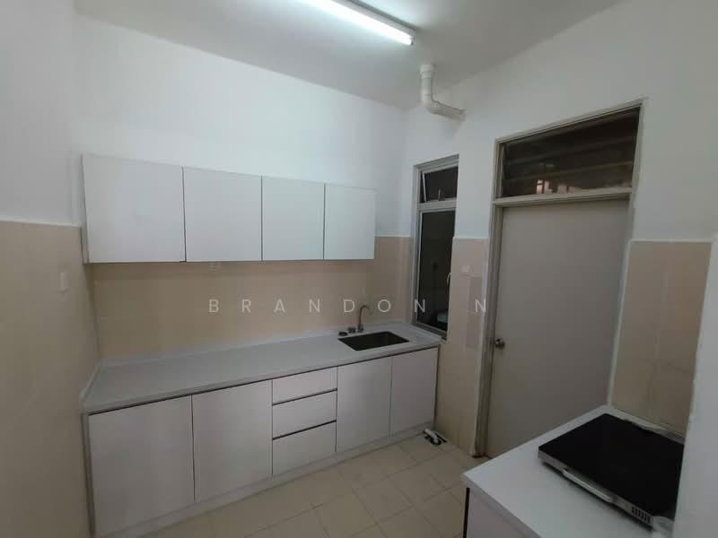 Condominium for Rent at Sky Vista Residency - Brandon N - Kitchen - PropertyGuru.com.my