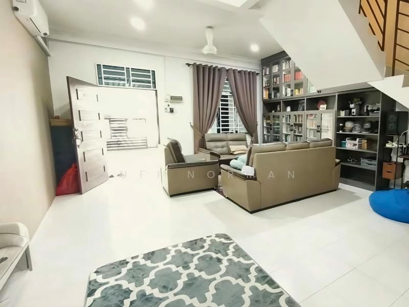 Rumah Teres 2 Tingkat untuk Dijual di Kulai (Johor) - Sufi Norman - Living Room - PropertyGuru.com.my