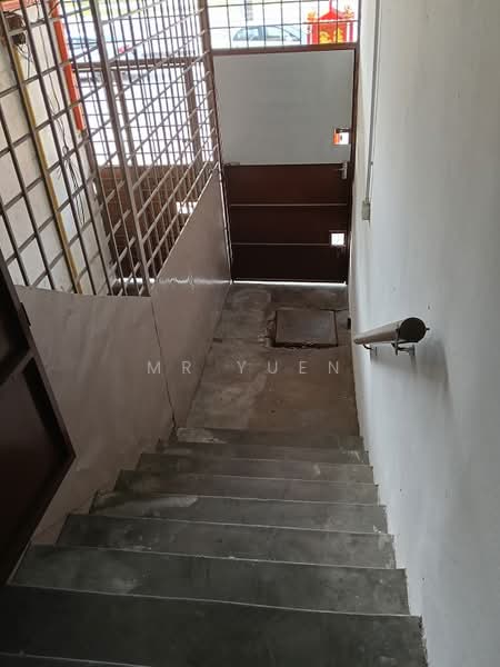 Kedai / Pejabat untuk Dijual di Ipoh (Perak) - Mr Yuen - Entrance - PropertyGuru.com.my