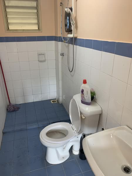 Condominium for Sale at Belimbing Heights - Eddie Loh - Bathroom - PropertyGuru.com.my