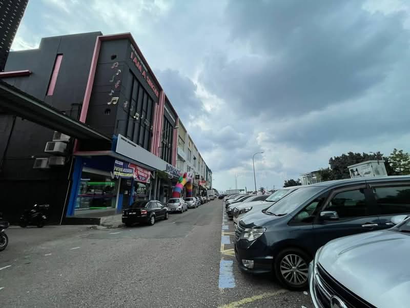 Kedai untuk Dijual di Taman Ungku Tun Aminah (Skudai) - Winson Tan - Exterior - PropertyGuru.com.my