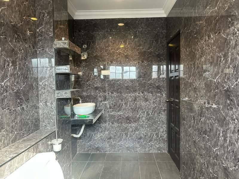 Semi-Detached House for Sale in Damai Kasih (Cheras) - Mei SM Lee - Damai Kasih, Cheras Bathroom - PropertyGuru.com.my