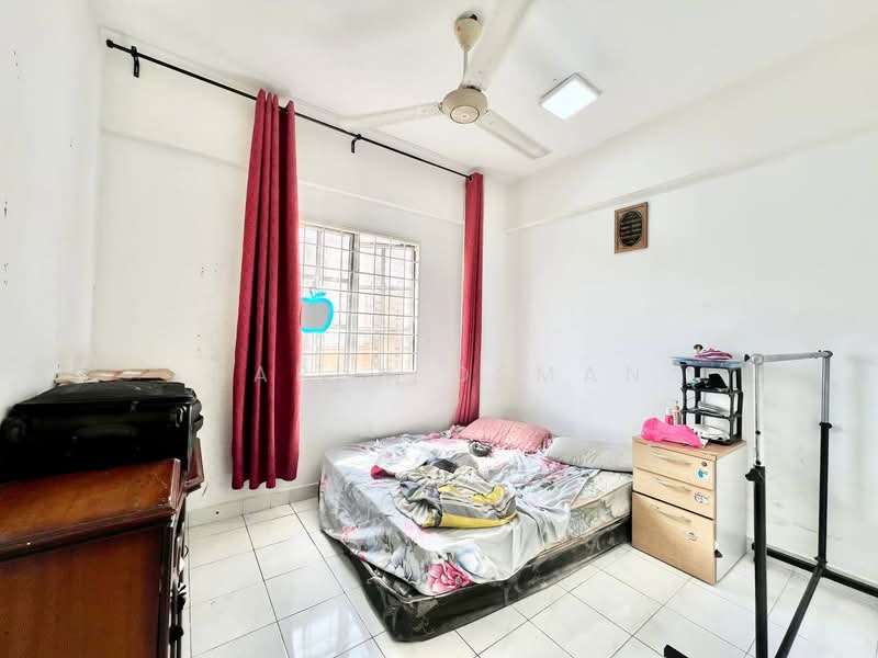 Apartment for Sale at Pangsapuri Mawar - Harun Osman - PropertyGuru.com.my