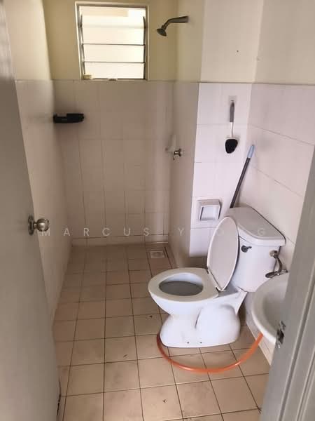 Pangsapuri untuk Dijual di Angsana Apartment - Marcus Yeong - Bathroom - PropertyGuru.com.my