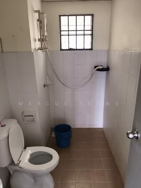 Pangsapuri untuk Dijual di Angsana Apartment - Marcus Yeong - Bathroom - PropertyGuru.com.my