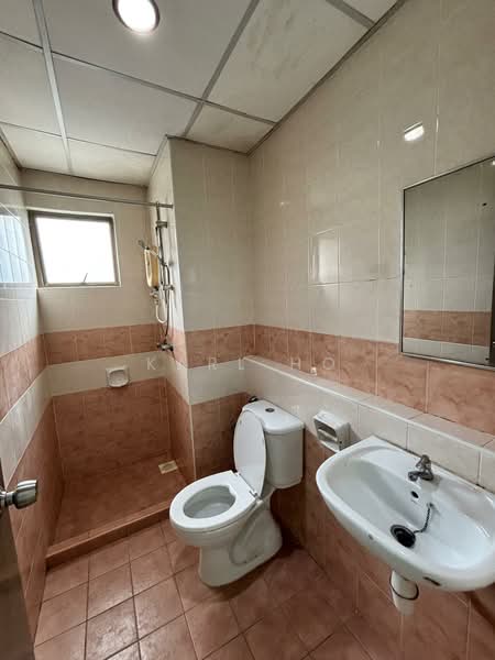 Apartment for Rent at Danga View Apartment - Karl Ho - Bathroom - PropertyGuru.com.my