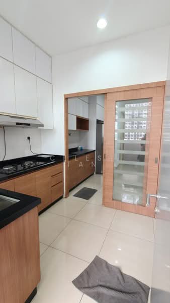 Service Residence for Rent at Skysuites @ Meldrum Hills - Celest Tan - PropertyGuru.com.my