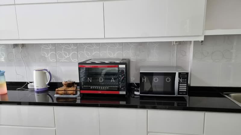 Condominium for Rent at The Brezza - Amanda Phoon - Kitchen - PropertyGuru.com.my