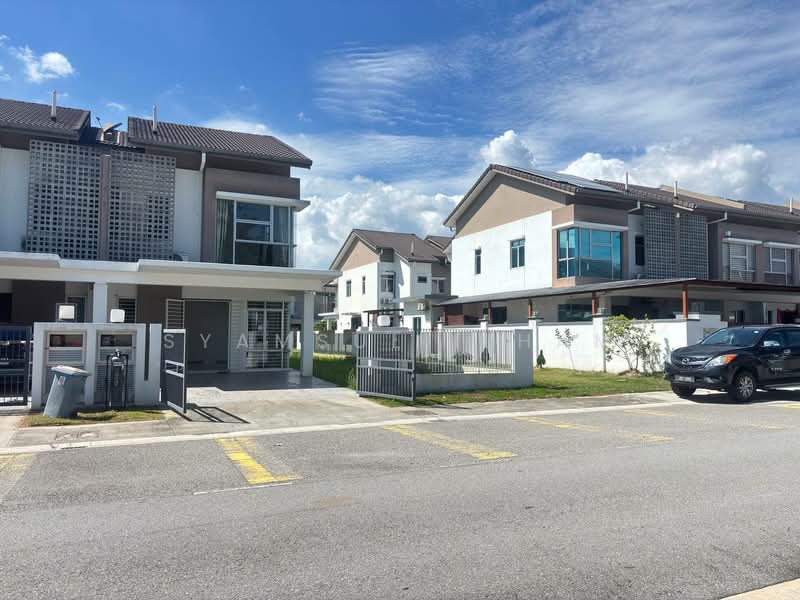 2-storey Terraced House for Sale in Shah Alam (Selangor) - Syamsul Ilham - Exterior - PropertyGuru.com.my