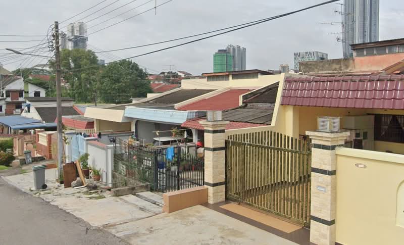 1-storey Terraced House for Sale in Taman Pelangi (Johor Bahru) - Steve Tey - Exterior - PropertyGuru.com.my