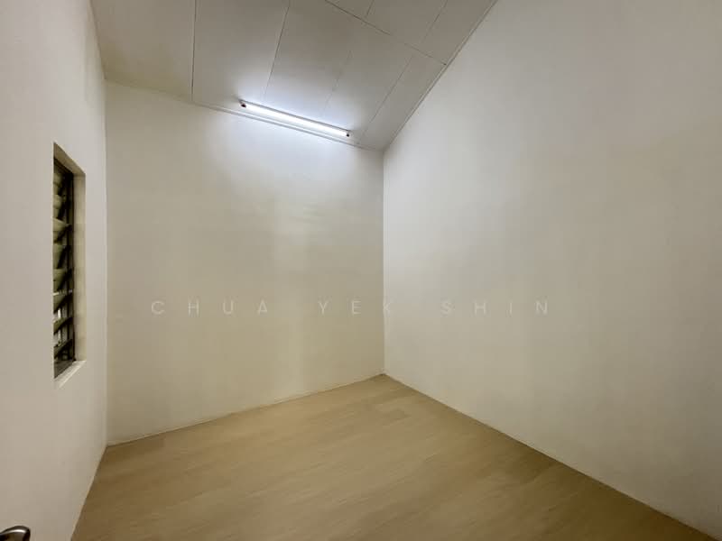 1-storey Terraced House for Sale in Sri Saujana (Kota Tinggi) - Chua Yek Shin - Bedroom2 - PropertyGuru.com.my