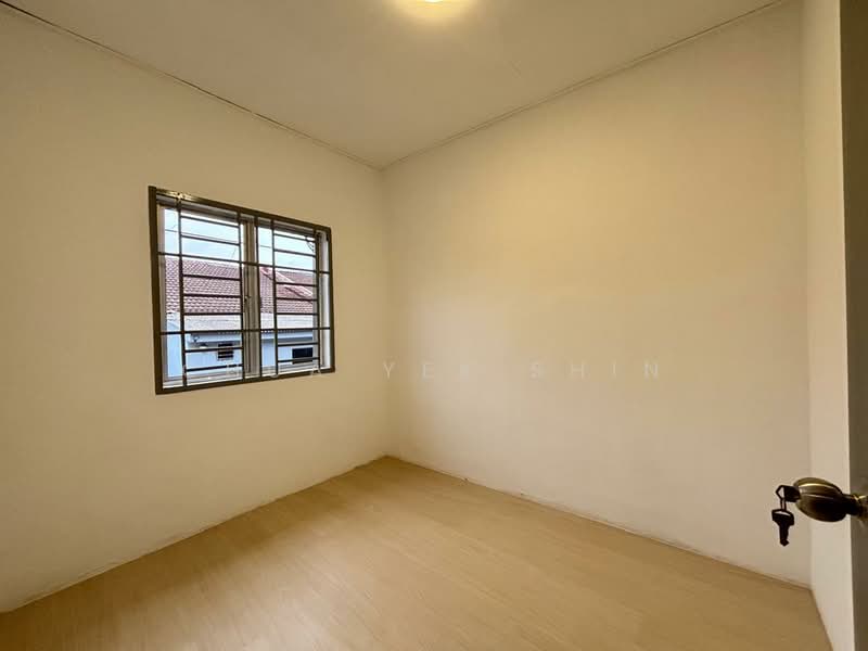 1-storey Terraced House for Sale in Sri Saujana (Kota Tinggi) - Chua Yek Shin - Bedroom4 - PropertyGuru.com.my