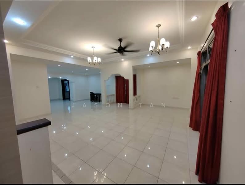 2-storey Terraced House for Sale in Austin Perdana (Tebrau) - Jason Tan - Living Room - PropertyGuru.com.my