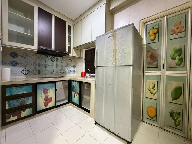 Pangsapuri untuk Disewa di Villa Krystal @ Bandar Selesa Jaya - Jerry Hor - Kitchen - PropertyGuru.com.my