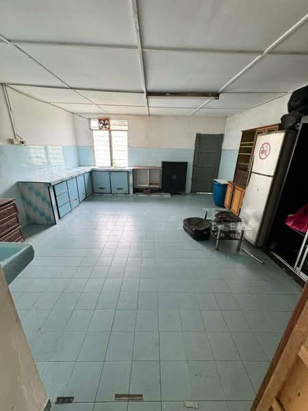 2-storey Terraced House for Sale in Taman Sri Jaya (Kluang) - Melinda Ee - Kitchen - PropertyGuru.com.my