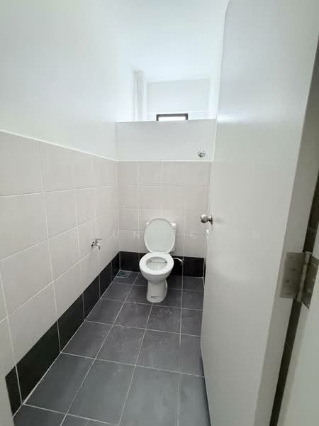 Shop / Office for Rent in Skudai (Johor) - Edmund Chan - Bathroom - PropertyGuru.com.my