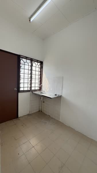 Terraced House for Sale in Rawang (Selangor) - Azmi . - Kitchen - PropertyGuru.com.my