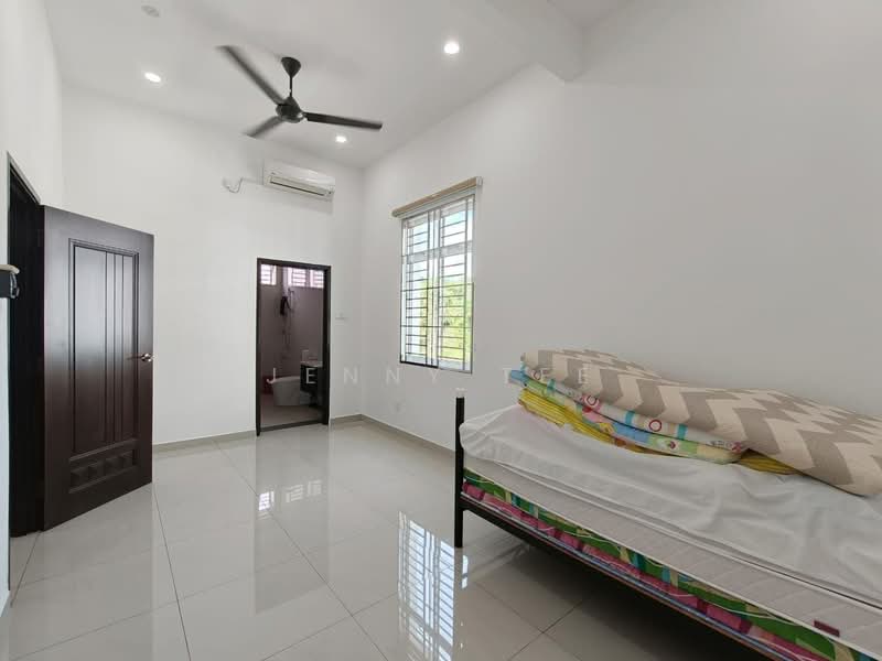 Rumah Berkembar untuk Dijual di Pontian (Johor) - Jenny Tee - Bedroom - PropertyGuru.com.my
