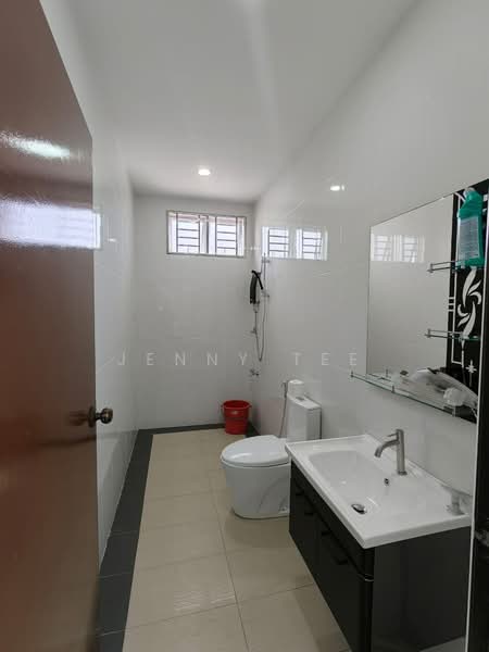 Rumah Berkembar untuk Dijual di Pontian (Johor) - Jenny Tee - Bathroom - PropertyGuru.com.my