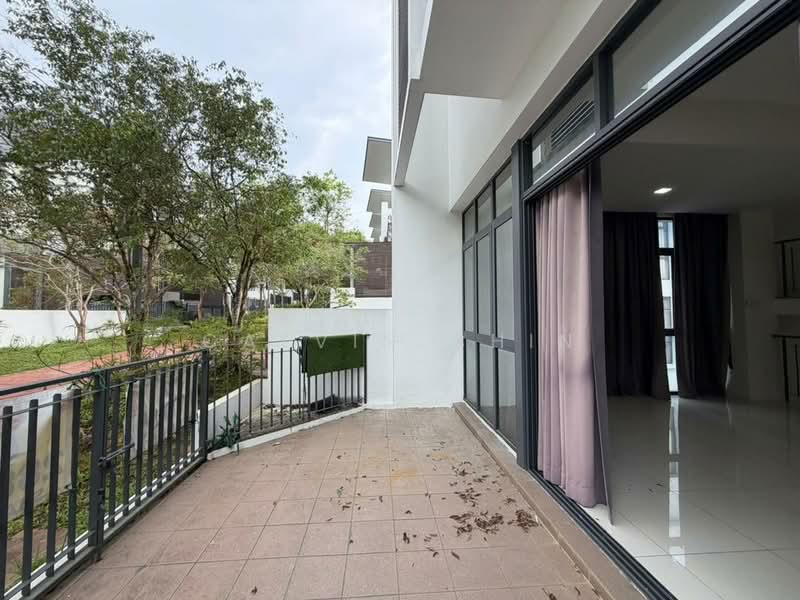 Rumah Teres 3 Tingkat untuk Dijual di Ampang (Kuala Lumpur) - calvin Chin - Balcony - PropertyGuru.com.my