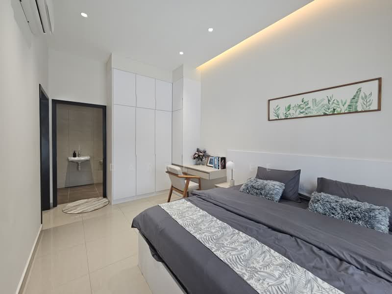 Condominium for Sale at Verte Medini Residence - Darren Lee - Bedroom - PropertyGuru.com.my