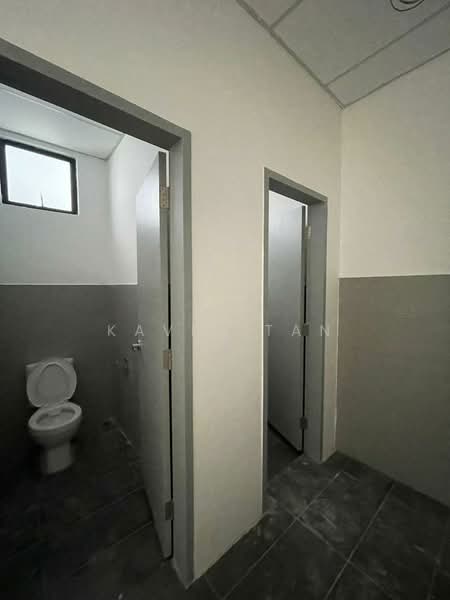 Shop for Rent in Austin Crest (Johor Bahru) - Kavin Tan - Bathroom - PropertyGuru.com.my
