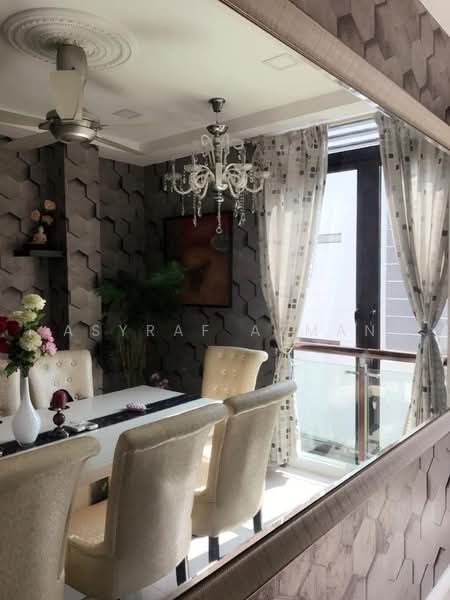 Rumah Teres 3 Tingkat untuk Disewa di Cyberjaya (Selangor) - Asyraf Azman - Dining Room - PropertyGuru.com.my