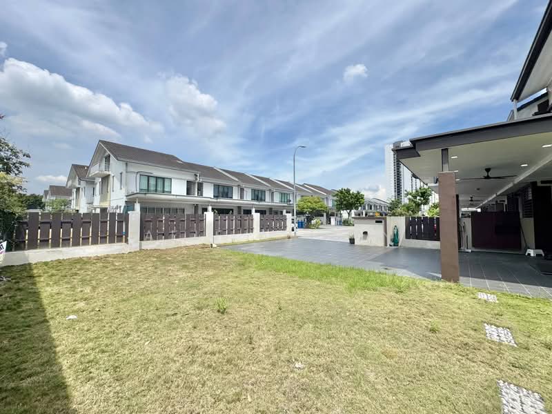 Rumah Teres 2.5 Tingkat untuk Dijual di Seksyen 16 (Shah Alam) - Afif Azizan - PropertyGuru.com.my