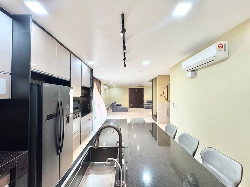 Rumah Teres 2.5 Tingkat untuk Dijual di Seksyen 16 (Shah Alam) - Afif Azizan - PropertyGuru.com.my