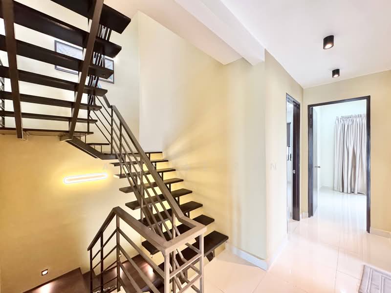 Rumah Teres 2.5 Tingkat untuk Dijual di Seksyen 16 (Shah Alam) - Afif Azizan - PropertyGuru.com.my