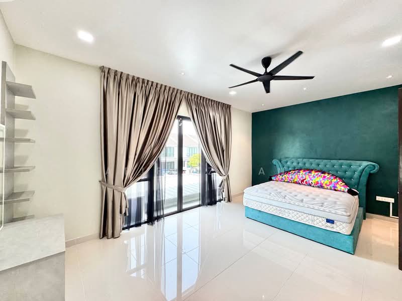 Rumah Teres 2.5 Tingkat untuk Dijual di Seksyen 16 (Shah Alam) - Afif Azizan - PropertyGuru.com.my
