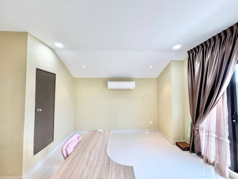 Rumah Teres 2.5 Tingkat untuk Dijual di Seksyen 16 (Shah Alam) - Afif Azizan - PropertyGuru.com.my
