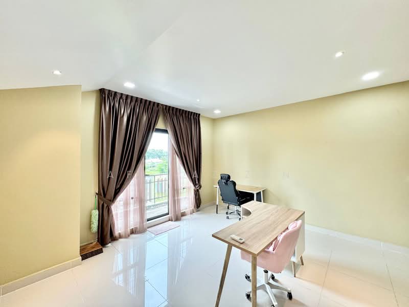 Rumah Teres 2.5 Tingkat untuk Dijual di Seksyen 16 (Shah Alam) - Afif Azizan - PropertyGuru.com.my