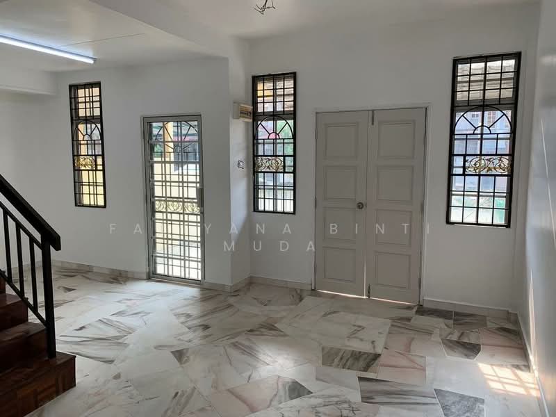 Rumah Teres 2 Tingkat untuk Dijual di Bandar Puncak Alam (Puncak Alam) - Faliyana binti Muda - PropertyGuru.com.my
