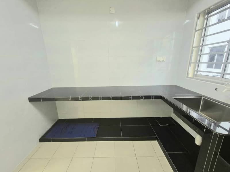 2-storey Terraced House for Rent in Skudai (Johor) - Jerry Hor - Kitchen - PropertyGuru.com.my