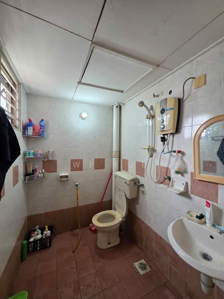 Pangsapuri untuk Dijual di Pangsapuri Mutiara Subang - WP Kue - PropertyGuru.com.my