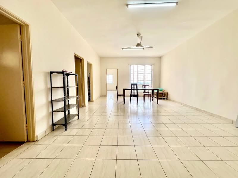 Kondominium untuk Dijual di Kondominium Kristal - NORFADILAH ZAINUDDIN - Living Room - PropertyGuru.com.my