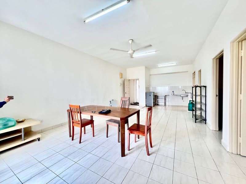 Kondominium untuk Dijual di Kondominium Kristal - NORFADILAH ZAINUDDIN - Kitchen - PropertyGuru.com.my