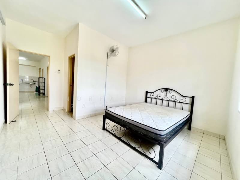Kondominium untuk Dijual di Kondominium Kristal - NORFADILAH ZAINUDDIN - Bedroom - PropertyGuru.com.my