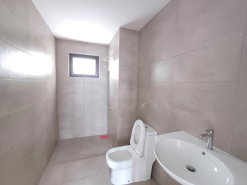 Servis Apartment untuk Dijual di Savio @ Riana Dutamas - Leslie Kua - Bathroom - PropertyGuru.com.my