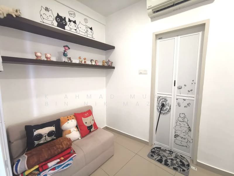 Servis Apartment untuk Disewa di i-Suite @ i-City - Nik Ahmad Muazzam Bin Nik Mazlan - Living Room - PropertyGuru.com.my
