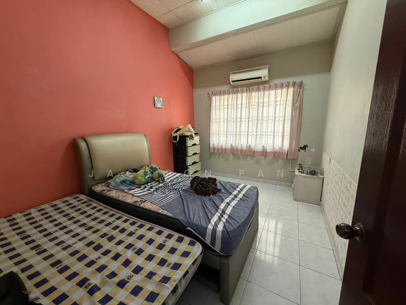 Rumah Teres 1 Tingkat untuk Dijual di Taman Nusa Bestari (Iskandar Puteri (Nusajaya)) - Jackson Pang - Bedroom - PropertyGuru.com.my
