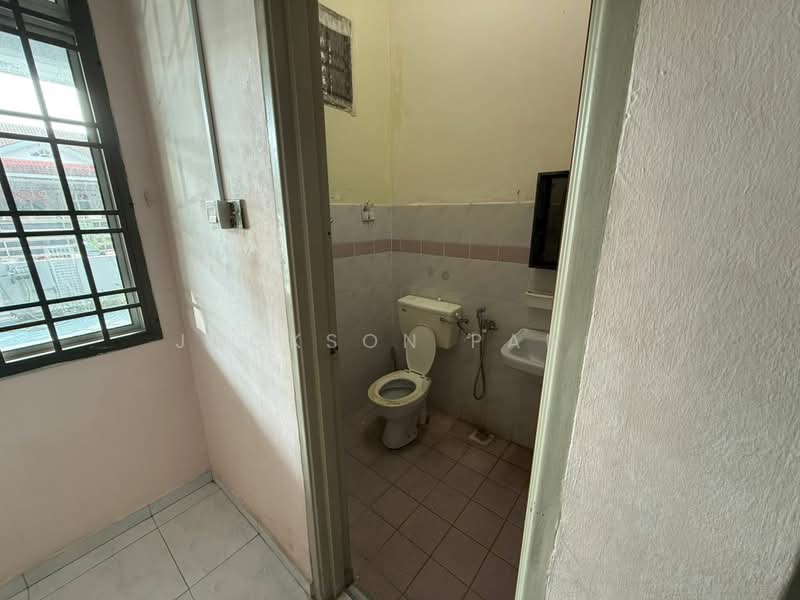 Rumah Teres 1 Tingkat untuk Dijual di Taman Nusa Bestari (Iskandar Puteri (Nusajaya)) - Jackson Pang - Bathroom - PropertyGuru.com.my