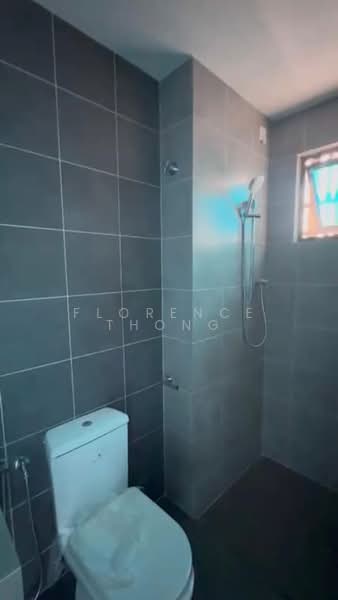 Rumah Teres untuk Dijual di Gelang Patah (Johor) - Florence Thong - Bathroom - PropertyGuru.com.my