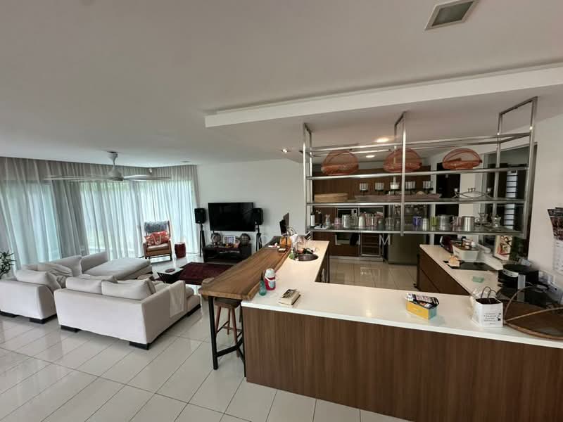 Bungalow House for Sale in Leisure Farm (Gelang Patah) - Jayson Lim - Living Room - PropertyGuru.com.my