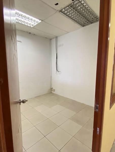 Shop for Sale in Taman Suria (Johor Bahru) - Wee Howe - Interior - PropertyGuru.com.my