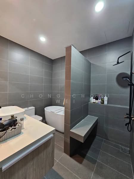 Rumah Teres 1 Tingkat untuk Dijual di Reservoir Garden (Ayer Itam) - Chong Chooi Wei - Bathroom - PropertyGuru.com.my