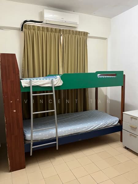 Pangsapuri untuk Dijual di Desamas Melur - Vincent Tan - Bedroom - PropertyGuru.com.my