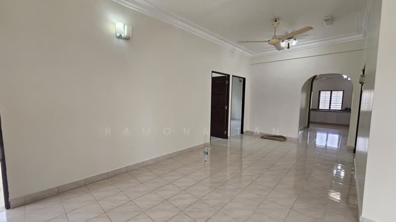 Rumah Banglo untuk Dijual di Taman Sin Hoe (Bukit Baru) - Ramona Tan - Living Room - PropertyGuru.com.my